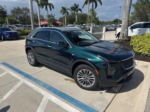 2024 Cadillac XT4 Premium Luxury