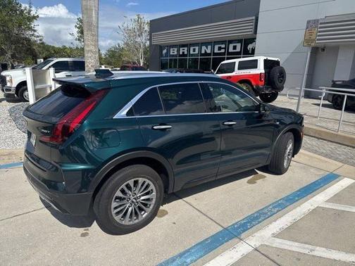 2024 Cadillac XT4 Premium Luxury