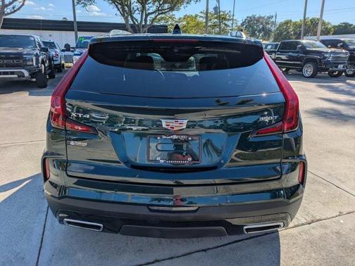 2024 Cadillac XT4 Premium Luxury