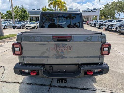 Sting-Gray Clearcoat 2023 Jeep Gladiator Rubicon