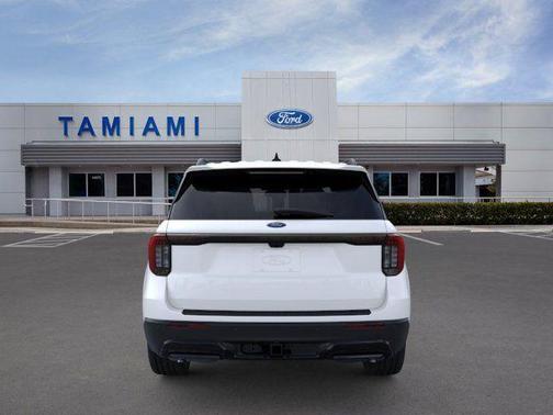 STAR WHITE MET TRI-COAT 2026 Ford Explorer ST-Line