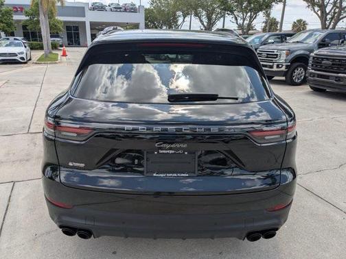 2023 Porsche Cayenne Platinum Edition