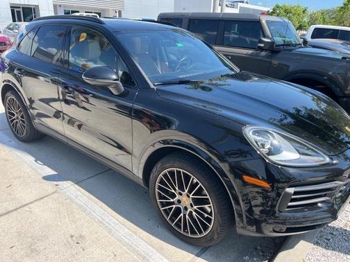 2023 Porsche Cayenne Platinum Edition