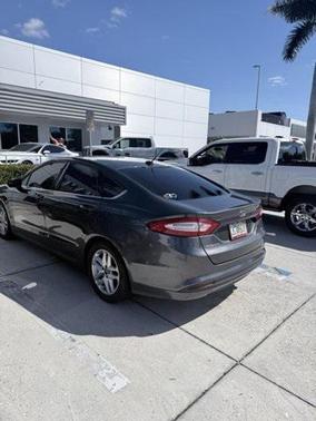 2016 Ford Fusion SE