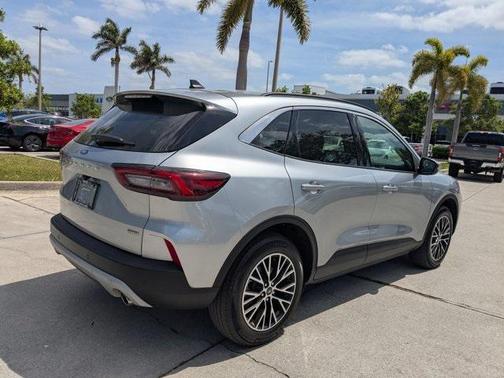 2023 Ford Escape SE