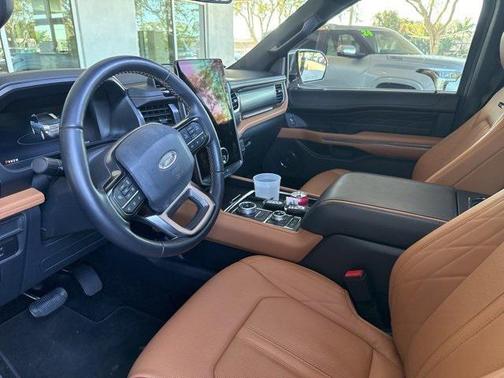 2022 Ford Expedition Max Platinum