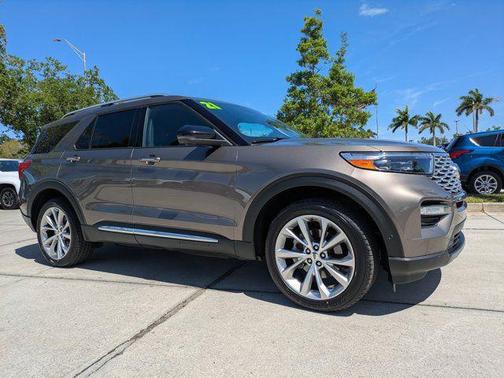 STONE GRAY METALLIC 2021 Ford Explorer Platinum