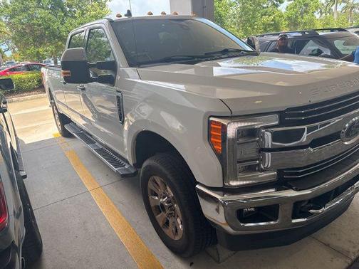 OXFORD WHITE 2019 Ford F-350 Lariat