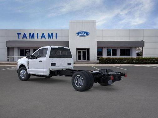 2026 Ford F-350 DRW