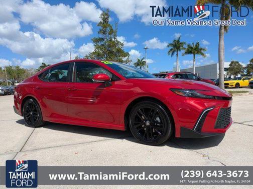 2025 Toyota Camry SE