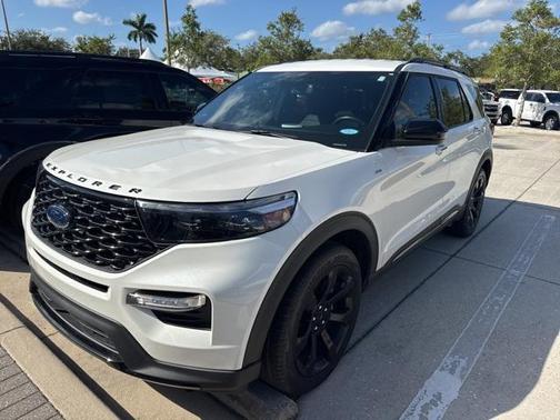 2022 Ford Explorer ST-Line