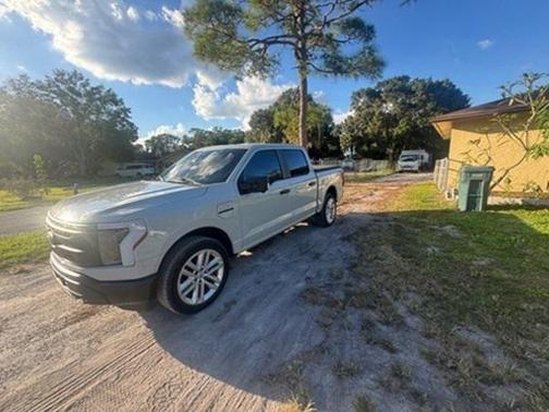 2023 Ford F-150 Lightning Pro