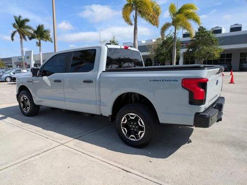 2023 Ford F-150 Lightning Pro