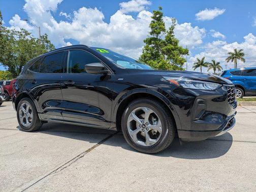 AGATE BLACK METALLIC 2023 Ford Escape ST-Line