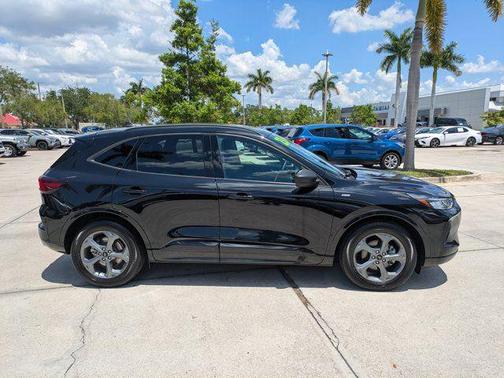 AGATE BLACK METALLIC 2023 Ford Escape ST-Line