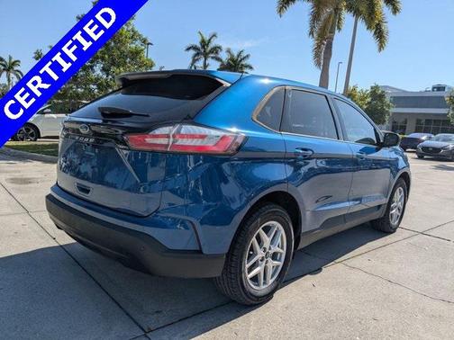 2021 Ford Edge SE
