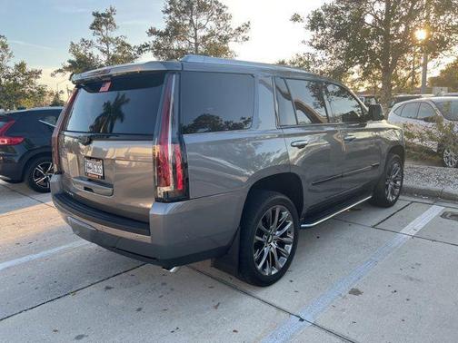 2020 Cadillac Escalade Luxury