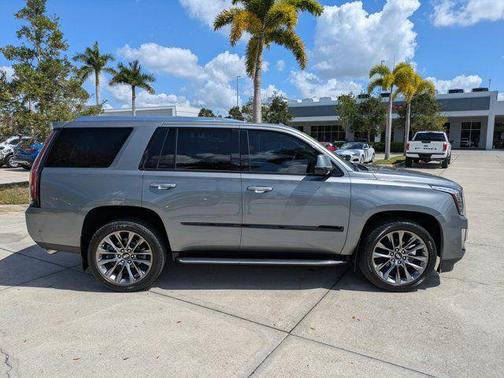 2020 Cadillac Escalade Luxury