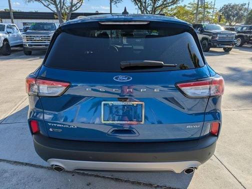 2022 Ford Escape Titanium