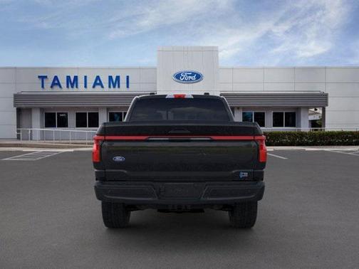 2025 Ford F-150 Lightning LARIAT
