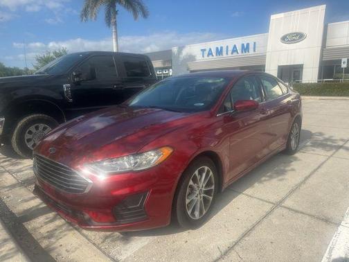 RUBY RED TINTED CLEARCOAT 2019 Ford Fusion SE