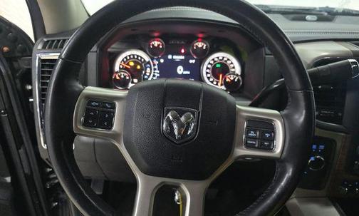 2018 RAM 3500 Laramie Crew Cab 4x4 6'4' Box