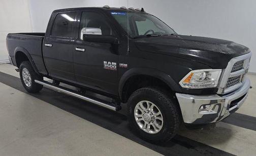 2018 RAM 3500 Laramie Crew Cab 4x4 6'4' Box