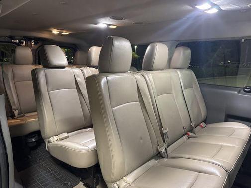 2018 Nissan NV Passenger NV3500 HD SL V8