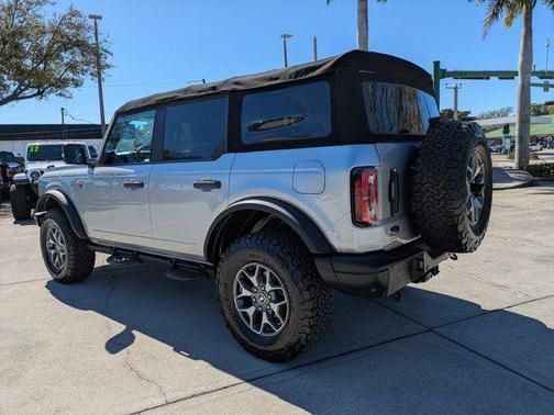 2022 Ford Bronco Badlands
