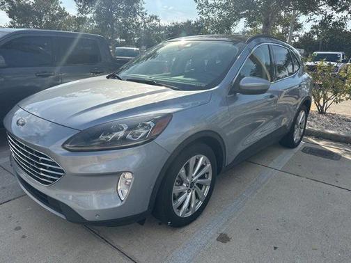 2022 Ford Escape Titanium