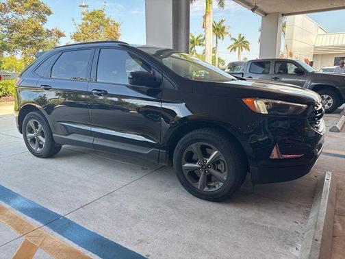 AGATE BLACK METALLIC 2023 Ford Edge SEL