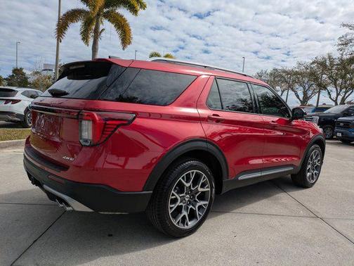 2025 Ford Explorer Platinum