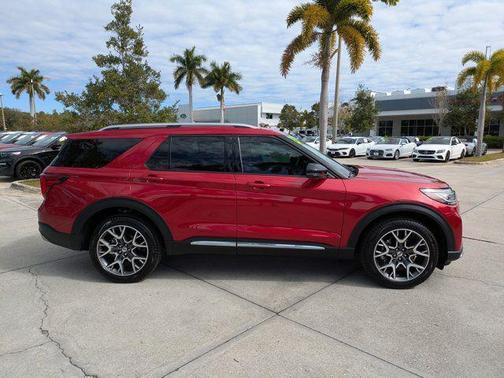 2025 Ford Explorer Platinum