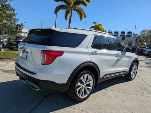 2023 Ford Explorer Platinum
