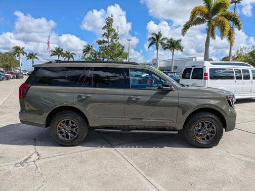 2025 Ford Expedition Tremor