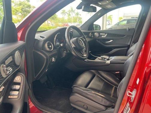 2017 Mercedes-Benz GLC 300 Base
