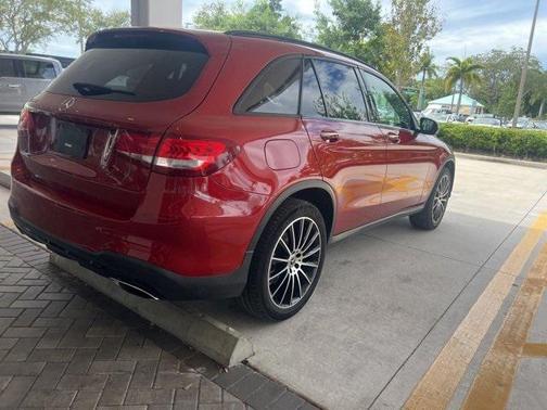 2017 Mercedes-Benz GLC 300 Base