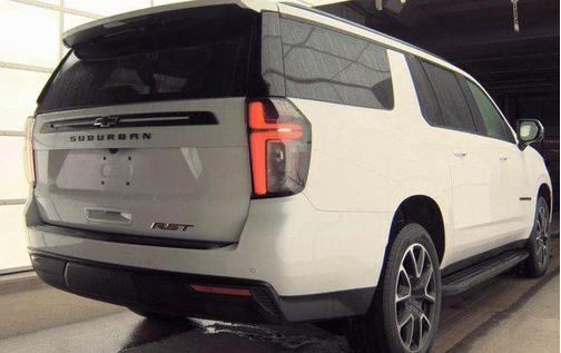 2023 Chevrolet Suburban RST