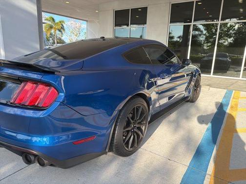 2018 Ford Shelby GT350 Base