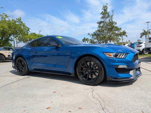 2018 Ford Shelby GT350 Base