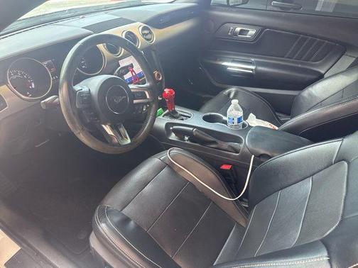 OXFORD WHITE 2020 Ford Mustang GT Premium
