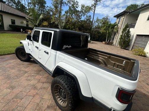 2022 Jeep Gladiator Sport S