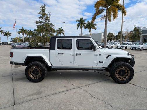 2022 Jeep Gladiator Sport S