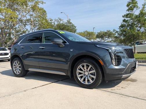 2020 Cadillac XT4 Premium Luxury
