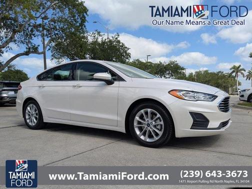 2020 Ford Fusion SE