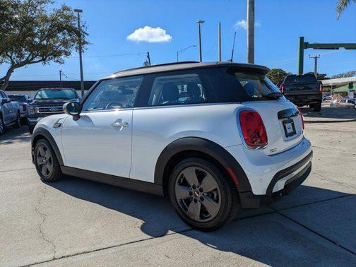 2024 MINI Hardtop Cooper