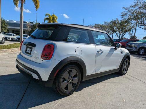 2024 MINI Hardtop Cooper