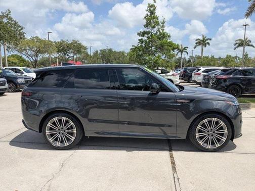 Santorini Black Metallic 2024 Land Rover Range Rover Sport SE