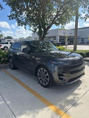 Carpathian Grey Premium Metallic 2024 Land Rover Range Rover Sport SE