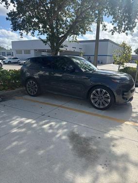Carpathian Grey Premium Metallic 2024 Land Rover Range Rover Sport SE